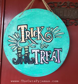 Trick or Treat Door Hanger Trick or Treat Door Hanger